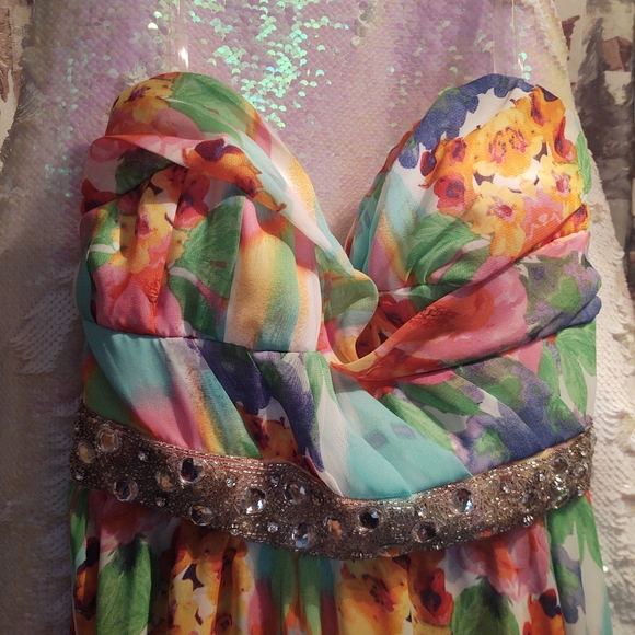 As U Wish Strapless floral Chiffon Gown, Juniors 3 - Picture 3 of 9